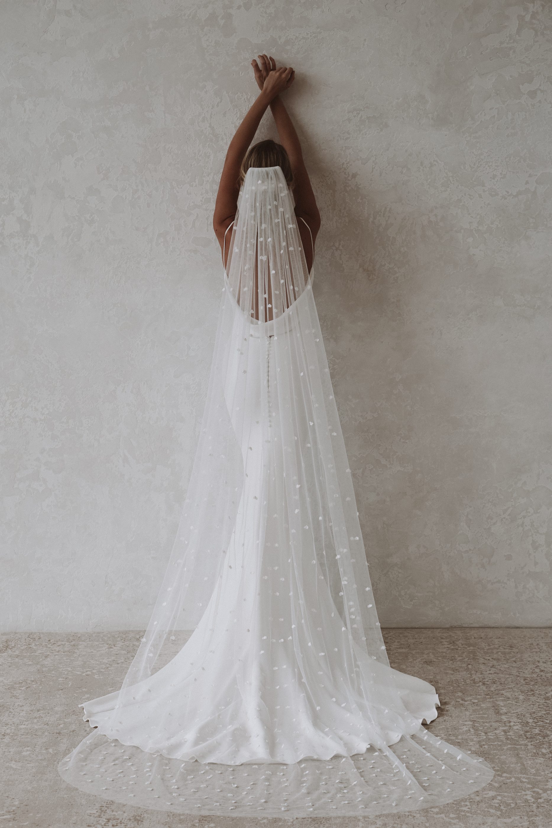 HARLOW VEIL - Image 17