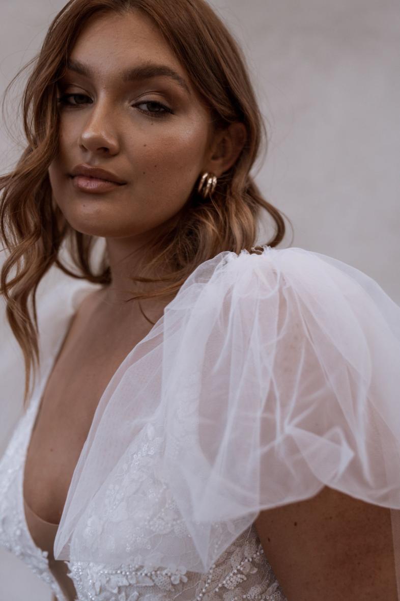 LONG TULLE BOWS - Image 7