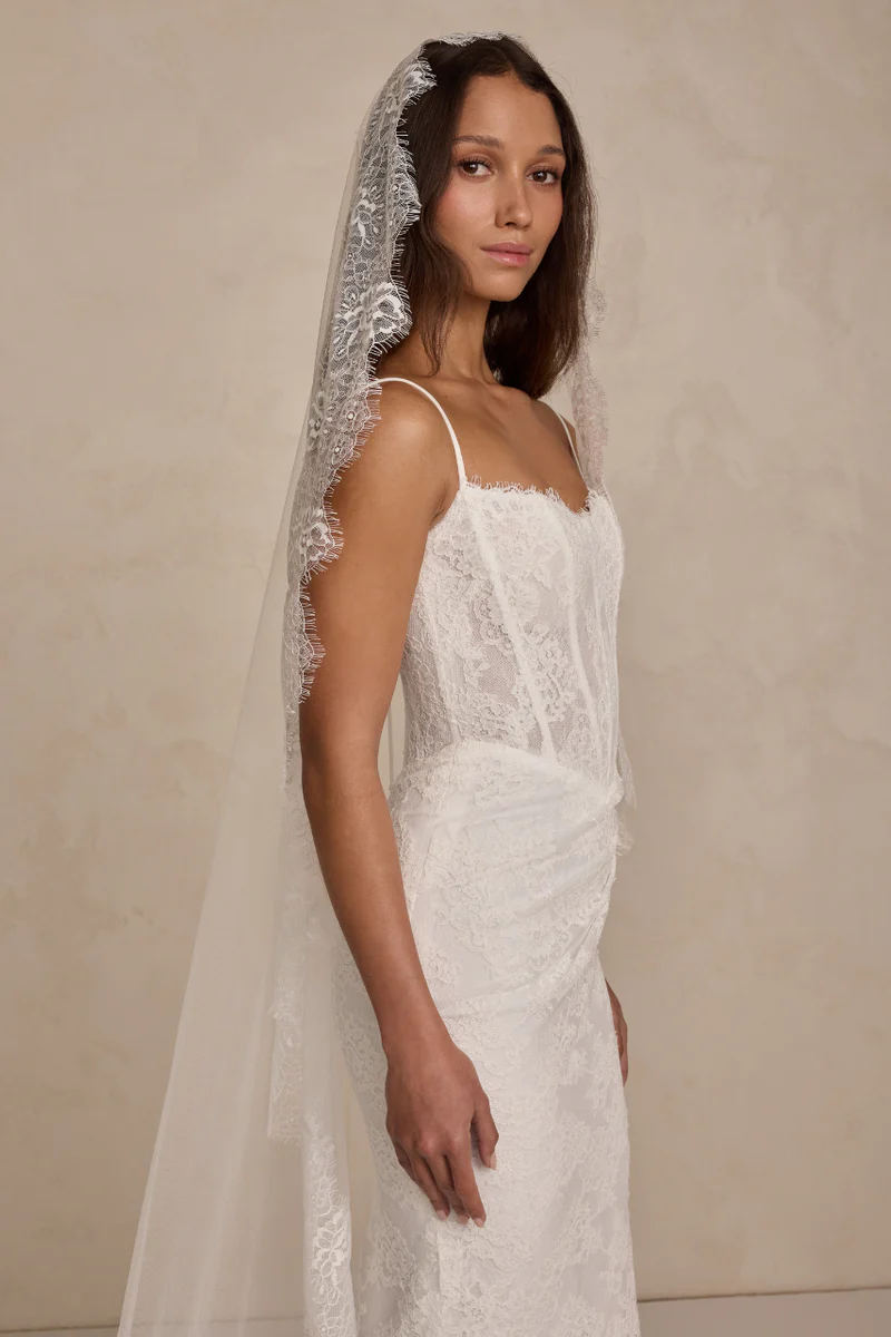 HELENA VEIL - Image 3